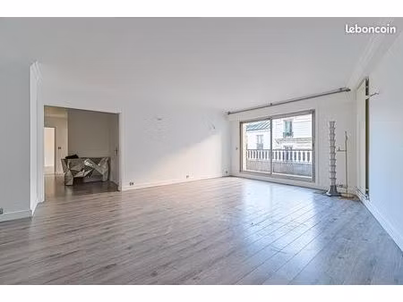appartement 3 pièces 121 m²