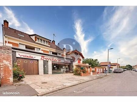 maison 6 pièces 184 m²