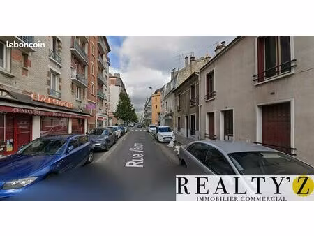 local commercial 114 m²