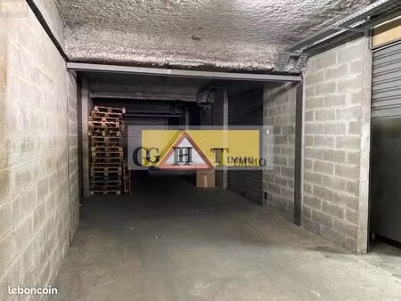 local industriel 100 m²