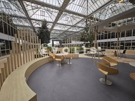 bureaux 250 m²