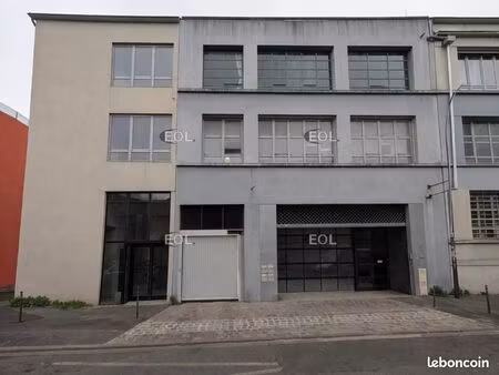 bureaux 950 m²
