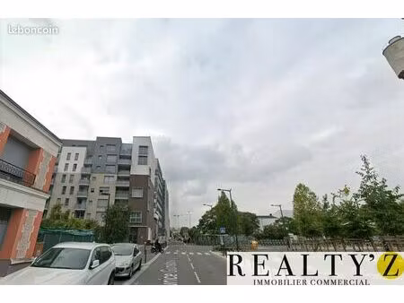 local commercial 170 m²