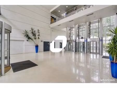 bureaux 292 m²