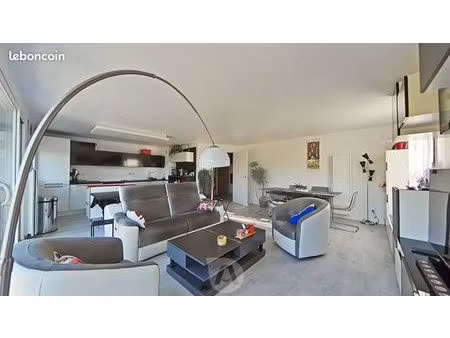 appartement 3 pièces 79 m²