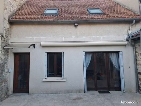 maison avec cour et jardin