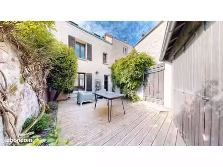 maison de ville 6 pièces 110 m²