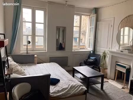 studio 1 pièce 25 m²