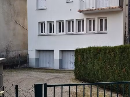 appartement t3 avec beau garage