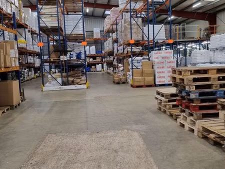 entrepot à vendre