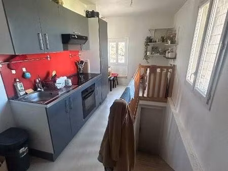 chambre 1 pièce 105 m²