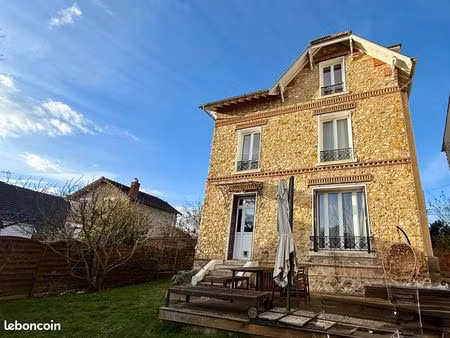 maison 8 pièces 160 m²