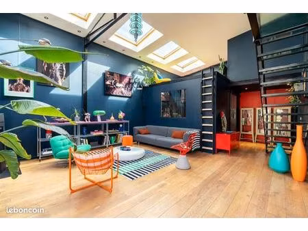 loft/atelier/surface 4 pièces 120 m²
