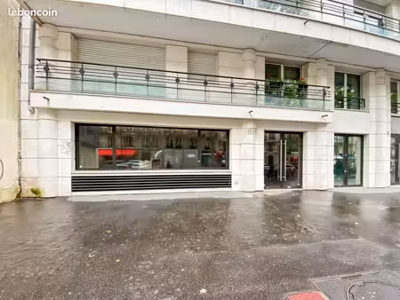 commerce 177 m²