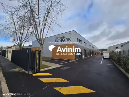 local 141 m² cormeilles-en-parisis
