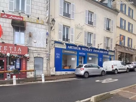 local commercial