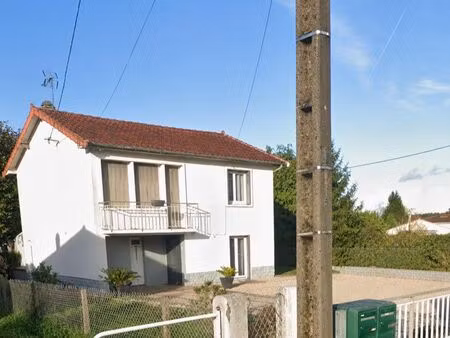 maison magnac-sur-touvre