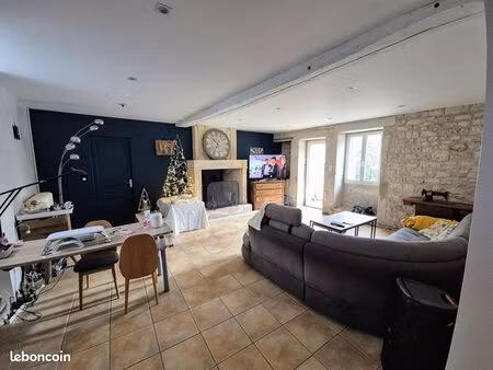 maison 8 pièces 250 m²