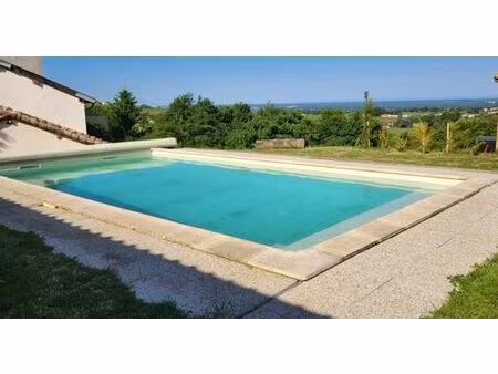maison de 6 pièces de luxe en vente à saint-amour-bellevue  bourgogne-franche-comté