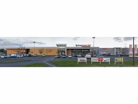 commerce 50 m²