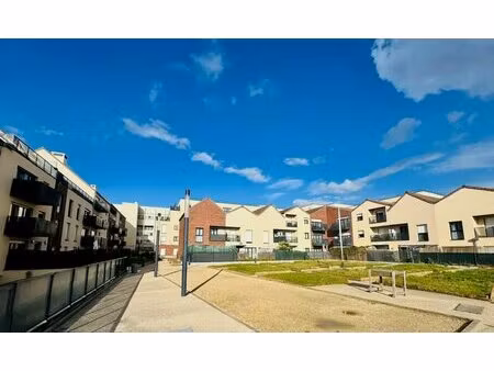 studio moderne avec parking et cave – sarcelles