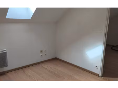 location appartement  m² t-2 à la ferté-sous-jouarre  625 €