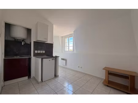 location appartement  m² t-1 à perpignan  285 €