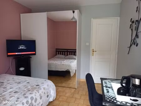 chambre meublée indépendante chez particulier