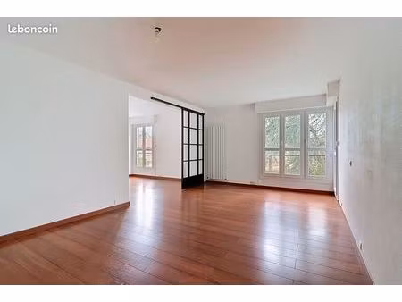 appartement 3 pièces 77 m²