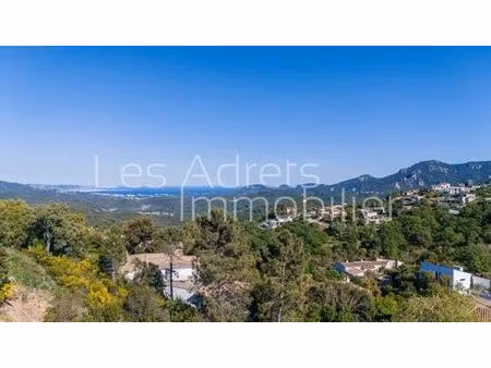 terrain de 1671 m2 en vente - les adrets-de-l'estérel  provence-alpes-côte d'azur