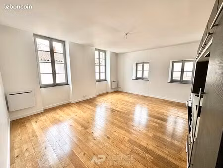 appartement 3 pièces 69 m²