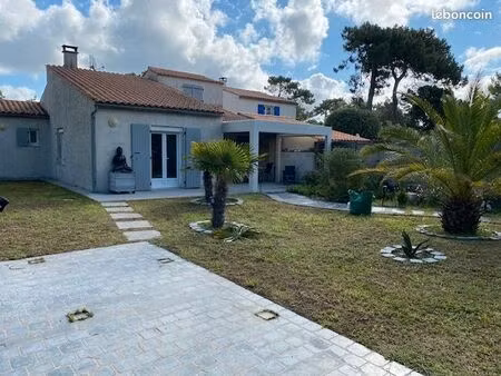 maison plein pied ile d oleron grand village proche commerces à 250 m et plage 1km par pis