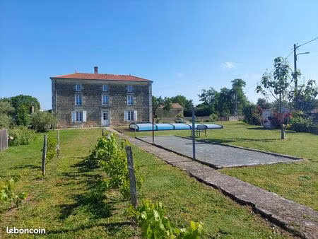 maison marais poitevin 30 minutes de la rochelle