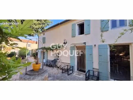 maison 9 pièces 276 m²