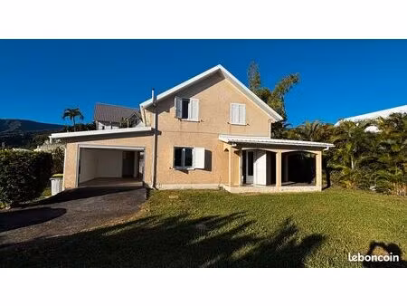 villa f5 bois de nèfles sainte-clotilde