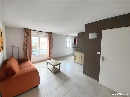immeuble 182 m² sainte soulle