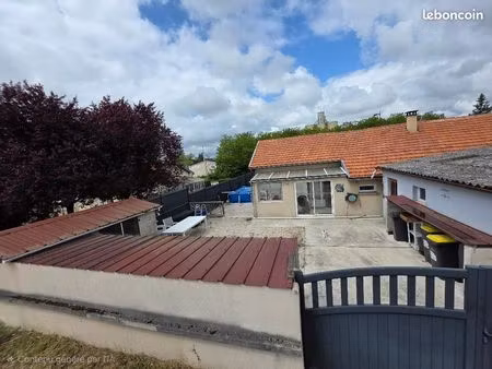 maison  4 pièces  74m²