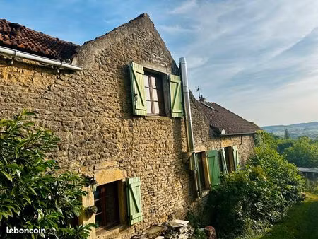 maison en pierre 140 m² avec vue imprenable - proche gares (tgv 15 min / ter 5 min)