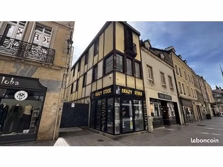immeuble 6 pièces 100 m²