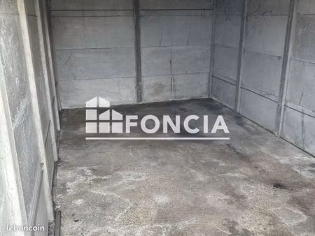 parking 12 m² rochefort