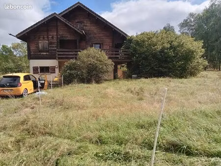 a vendre maison en bois sur fondation en béton  sur terrain de 9000 m2 - au calme  havre d