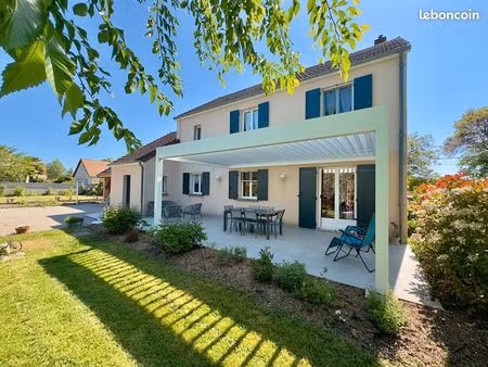 maison 6 pièces 130 m²