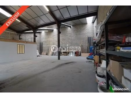 local d'activité 312 m²