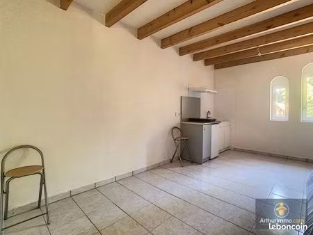 studio 1 pièce 18 m²