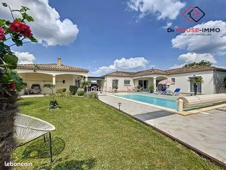 villa 4 pièces 140 m²