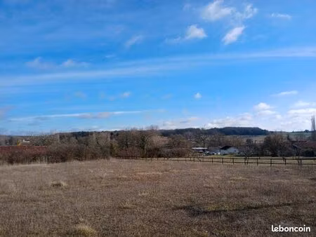 terrain 1 685 m² la tour blanche