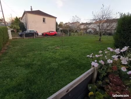 terrain 650 m² perigueux