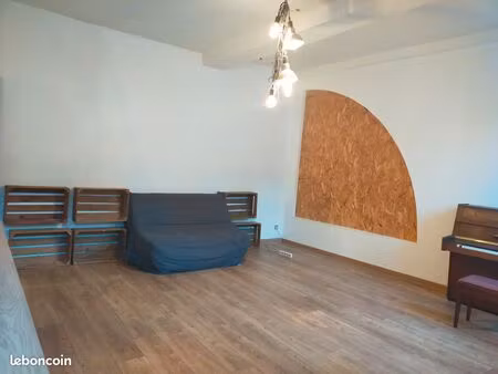 appartement 2 pièces 44 m² + cave 4 m²