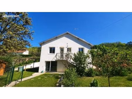 maison familiale 4-5 chambres + logement indépendant – calme – 10 min besançon