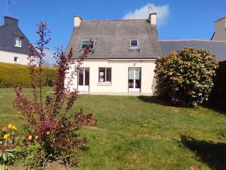 vente maison à guingamp (22200) : à vendre / 90m² guingamp